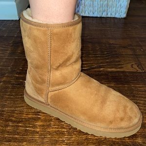 Ugg Boot Classic Short II Chestnut Size 10 EUC